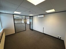 Klappolder 214, 2665 MR Bleiswijk (250 m²)