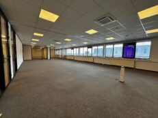 Klappolder 214, 2665 MR Bleiswijk (250 m²)